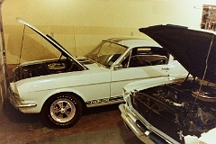 6s193 (left) Nov 1977 e